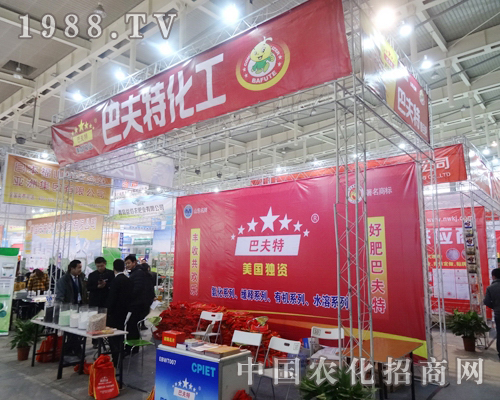 �ͷ��ط��ϵõ�ȫ��ֲ�������т����ձ��J��