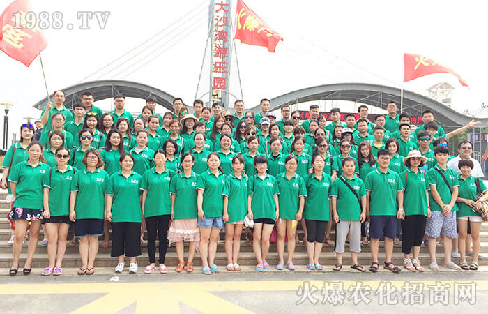 �B�u�����ഺ·�����B�Ƹ�֮��