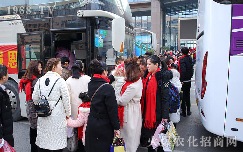 ���L�������ж����ң���