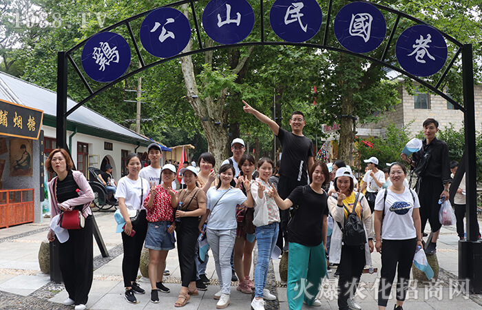 ��һ���tɫ֮�����؜ؼ���ȼ���Ěq��