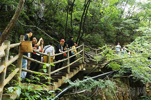 ����(m��ng)�Ͼ�ɽ��Ʒ�����Ļ�