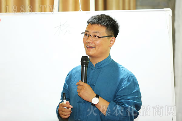 �����y������������