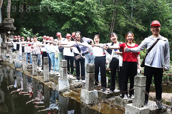 ���Լ���������ˮ�����������