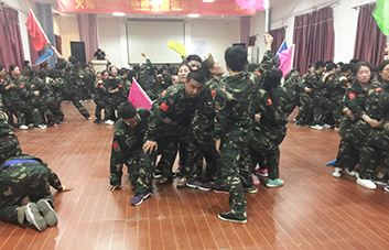 共同的夢(mèng)想讓火爆家人擁有承受一切的力量！