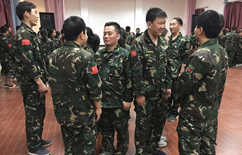 會(huì)贊美的人生就是快樂的人生！