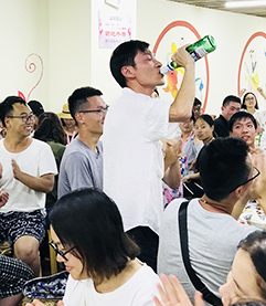 ��һ���ˣ�����������������ֵܽ�����������