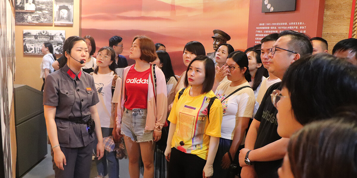 �؜ؼtɫ�vʷ��׷˼Ӣ�۾������𱬾W(w��ng)���^��ԥ��^(q��)�����^��